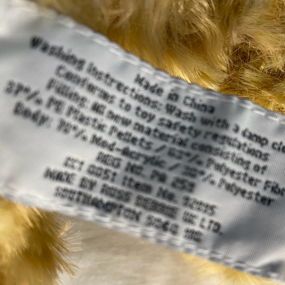 Burberry teddy bear with the “B” logo scarf - Picture 6 of 6